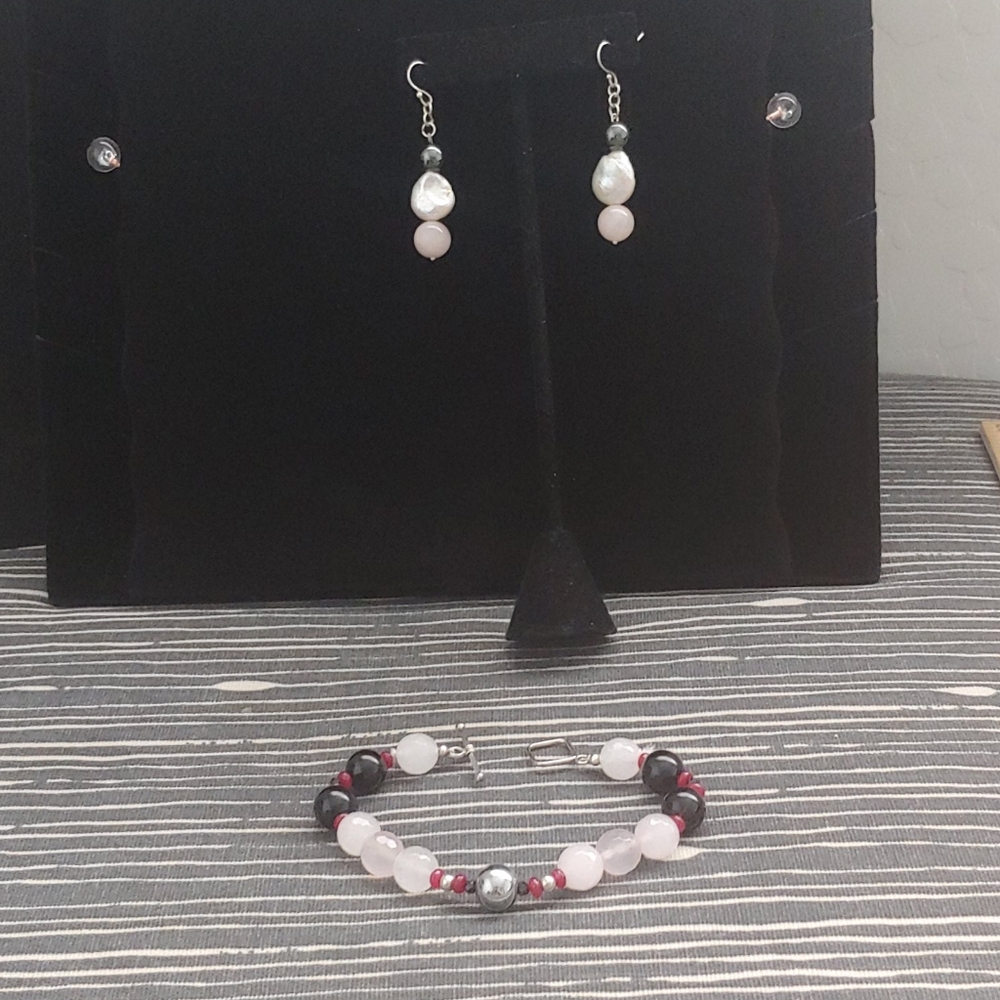 Statement Bracelet With Earrings - image 1